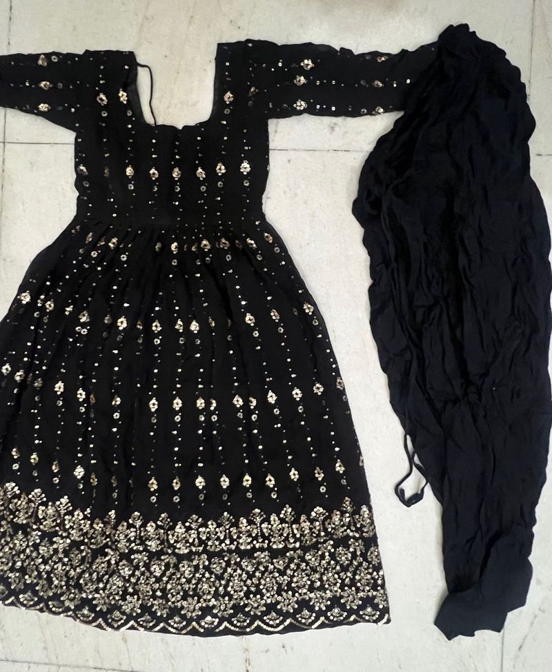 Partywear Frock Style Punjabi Suit 💎