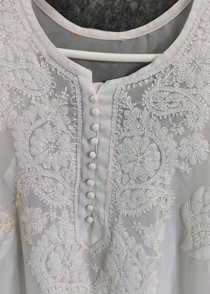 White Embroidered Kurta