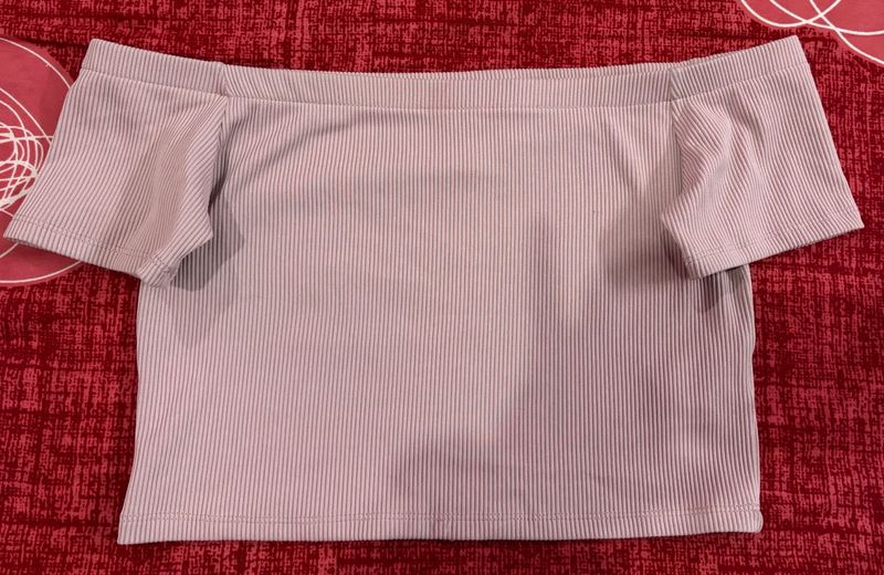 H&amp;M Off-Shoulder Crop Top