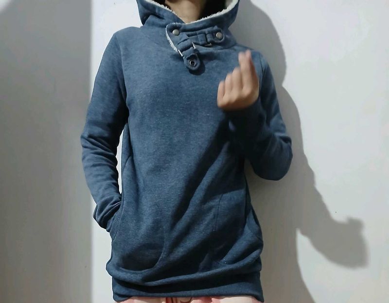 Hoodie With Side Pockets