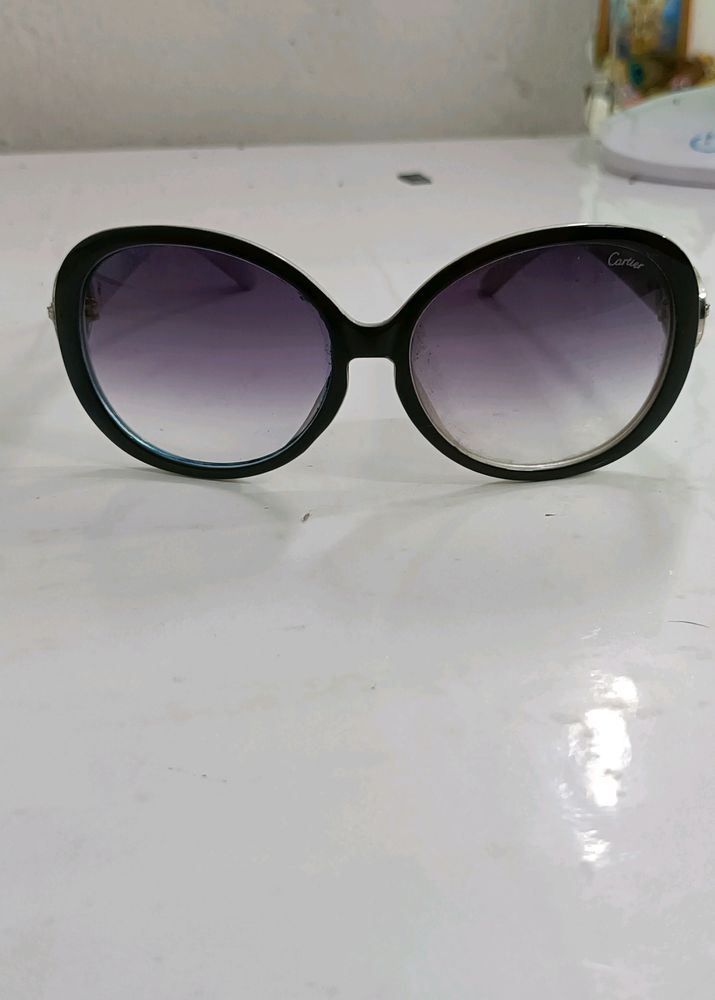 UV Protection Sunglass (Women ,B&amp;W)