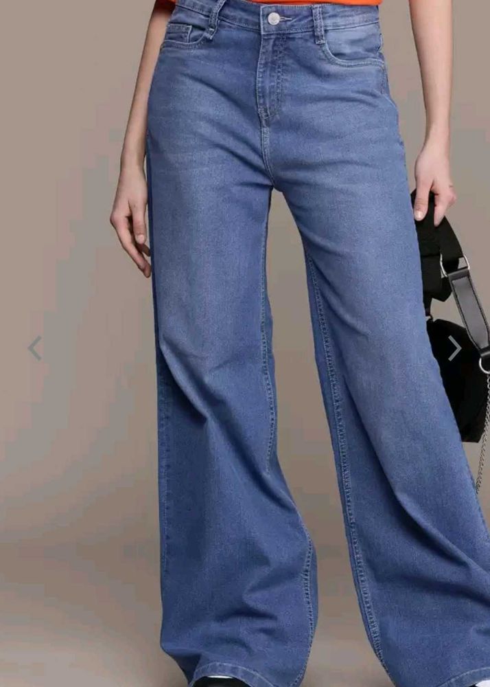 Wide Leg Blue Fade Denim Jeans