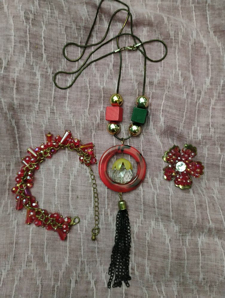 Necklace Set