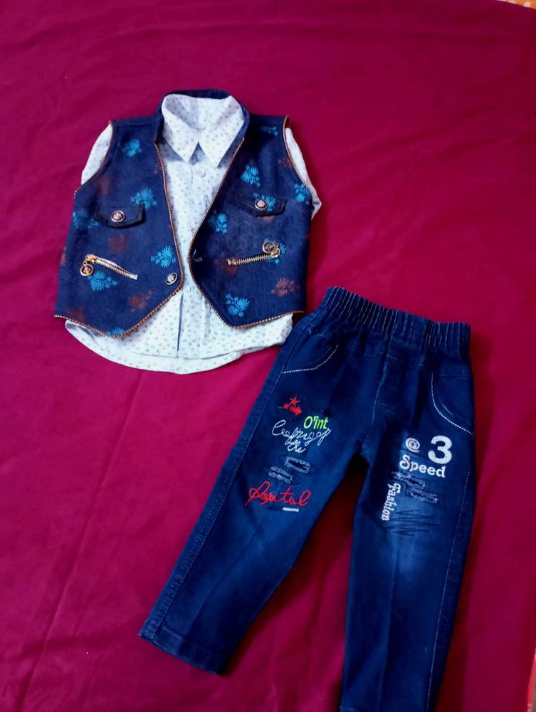 Boys&#39; Vest Set