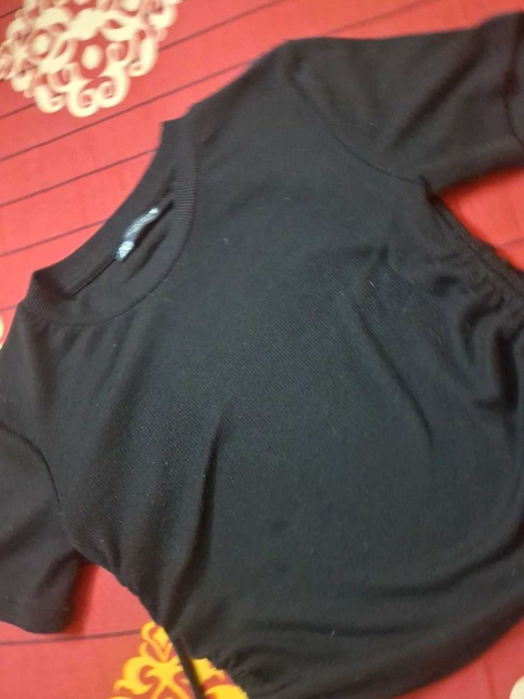 Black Ribbed Cropped Top