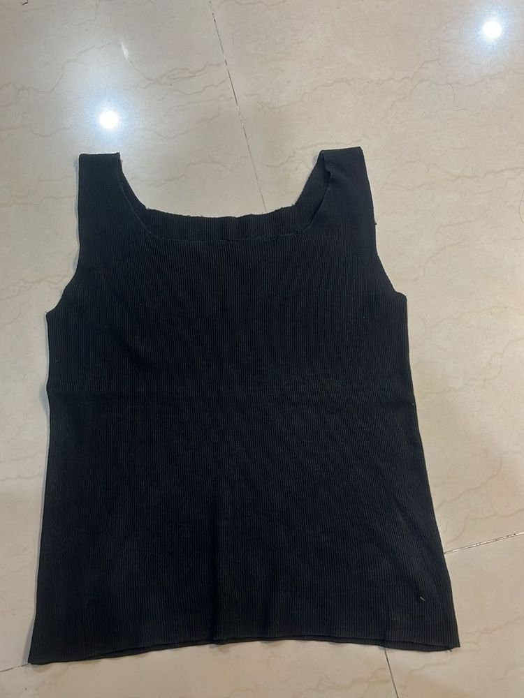 BLACK BASIC TOP