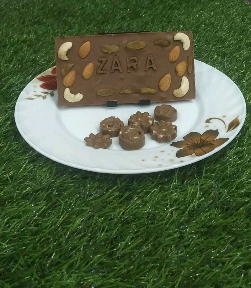 Custeamize Nutty Chocolate Bar