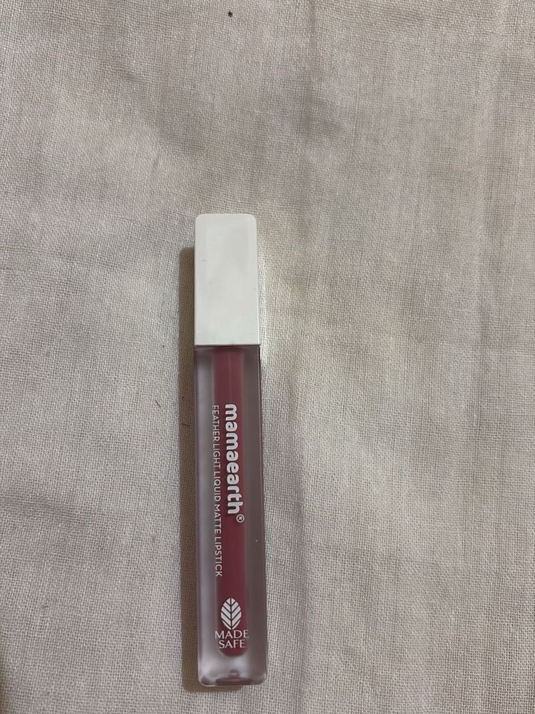 Mamaearth Lipstick - Feather Light 04 Nude Rose