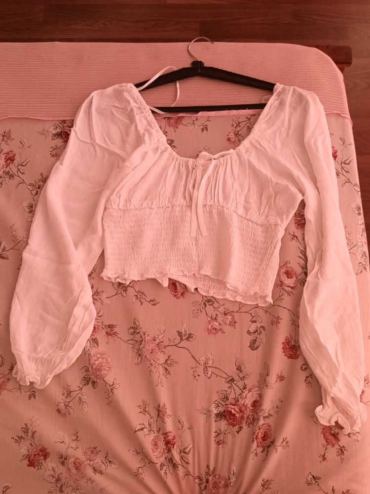 Cute H&amp;M Top With Long Sleeves