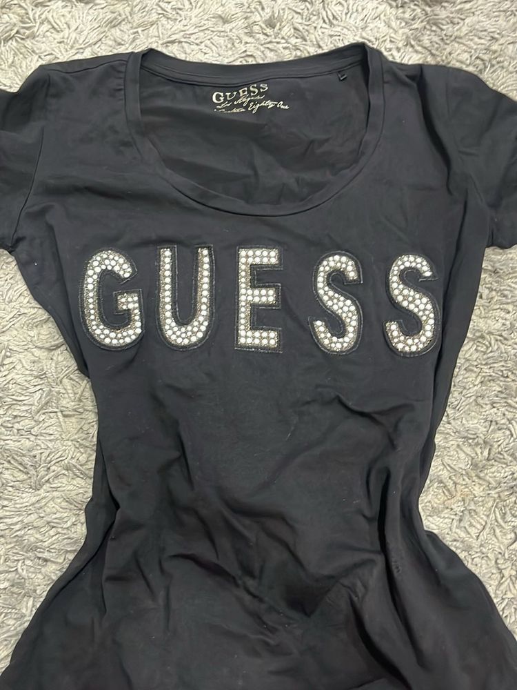 GUESS TOP
