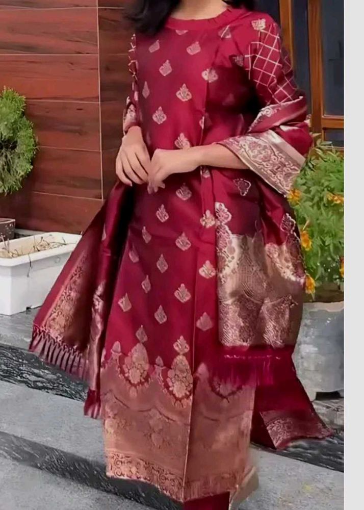 Elegant Ethnic Kurta Set