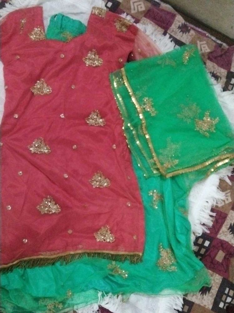 Embellished Kurta Set