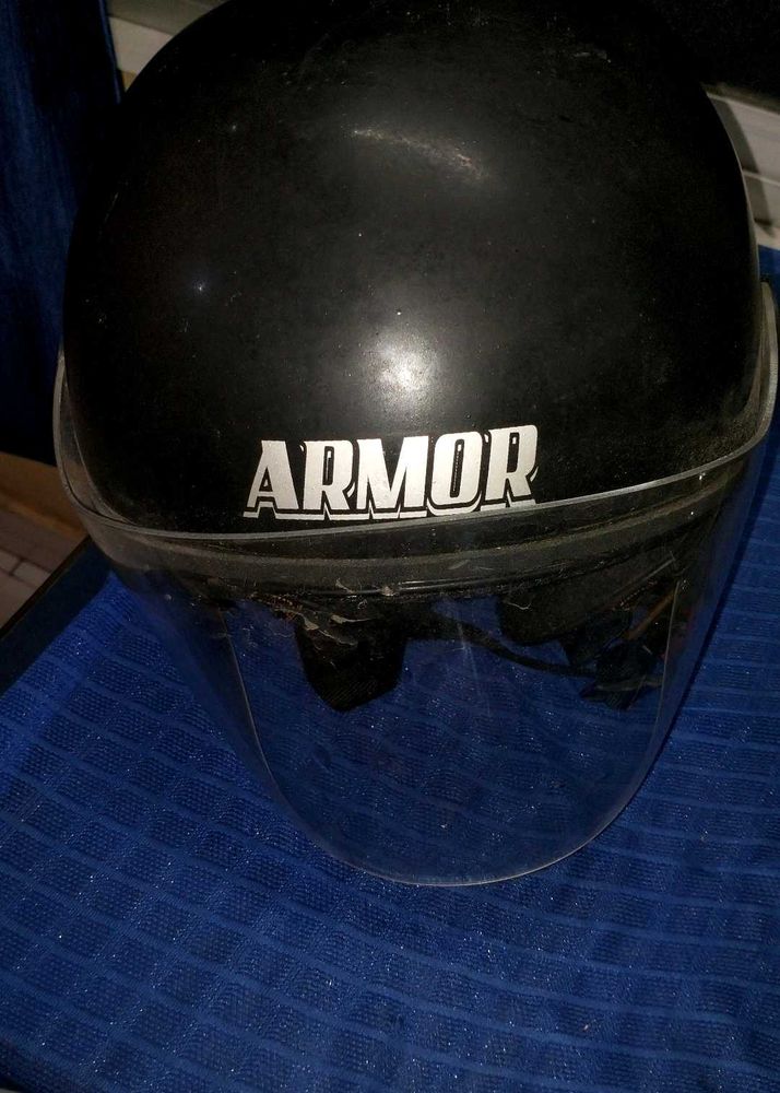 Simple: Armor Black Half-Face Helmet
