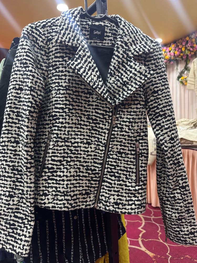 Stylish Black &amp; White Jacket
