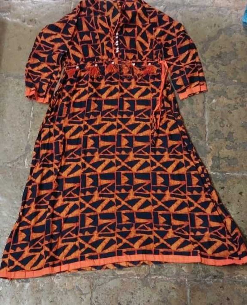Patterned Orange &amp; Black Kurti