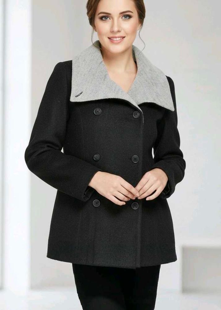 Elegant Black Peacoat