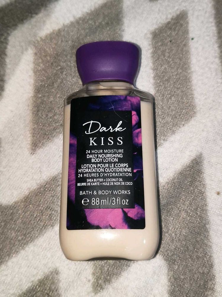Bath &amp; Body Works Dark Kiss Lotion