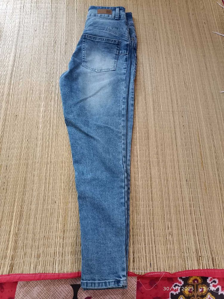 Stylish Blue Denim Jeans