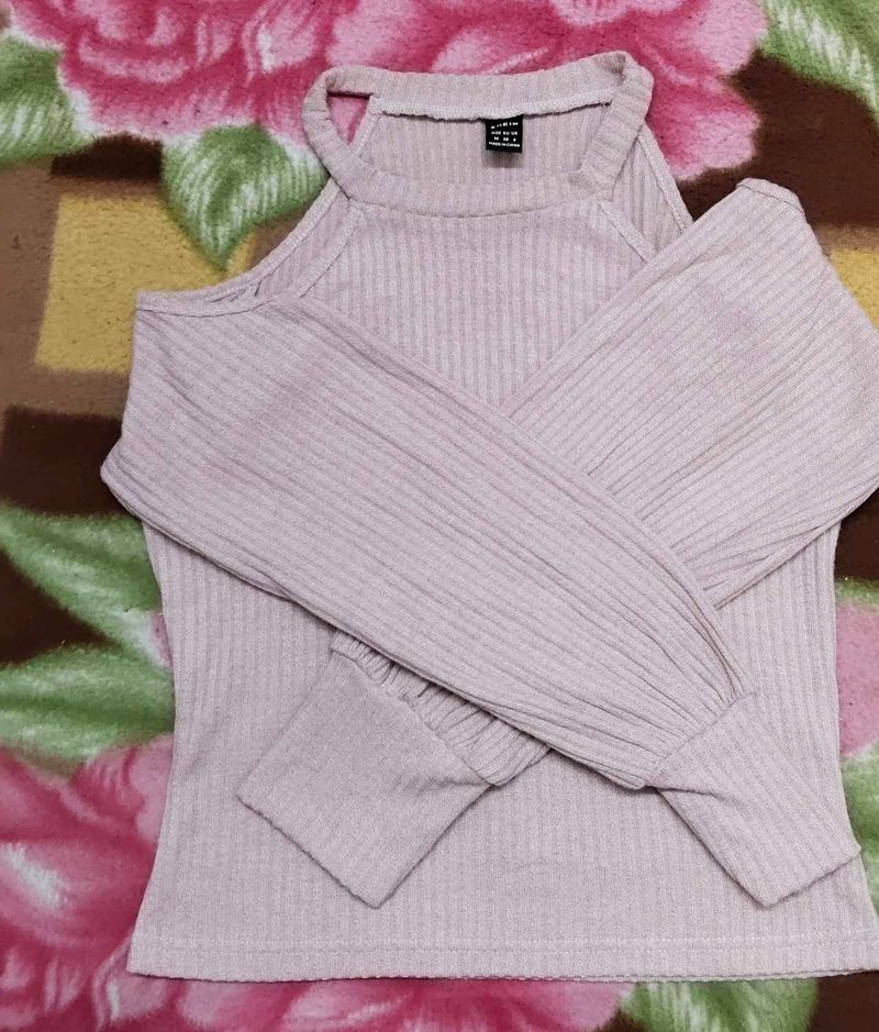 Ribbed Cold Shoulder Top