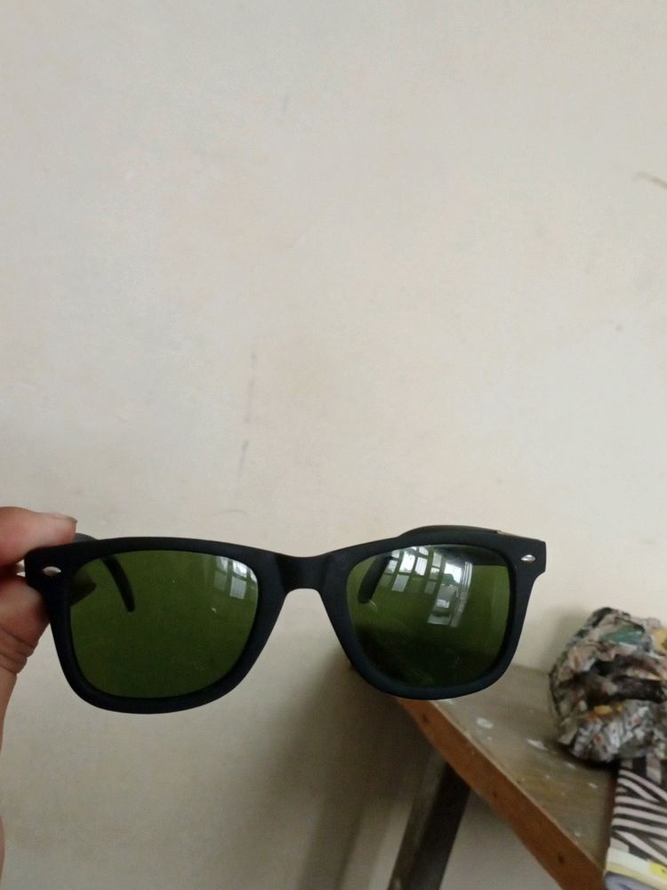 Sunglass