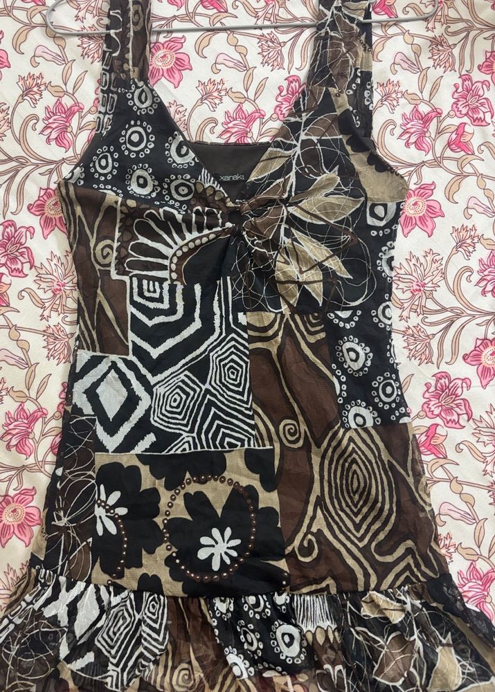 Print Flared Hem Sleeveless Top