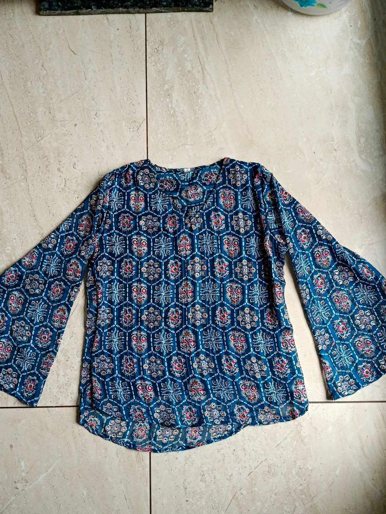 Blue Patterned Bell Sleeve Blouse
