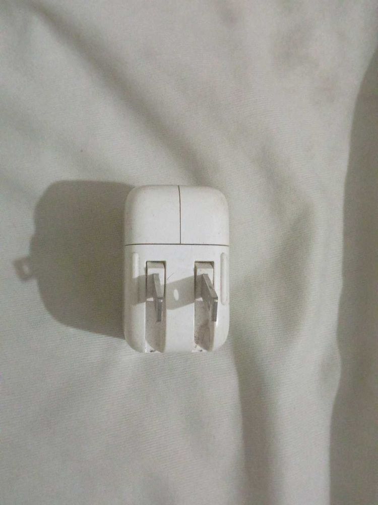 Adopter