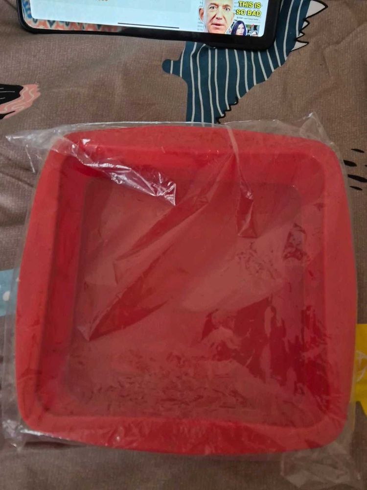 Red Silicone Baking Pan