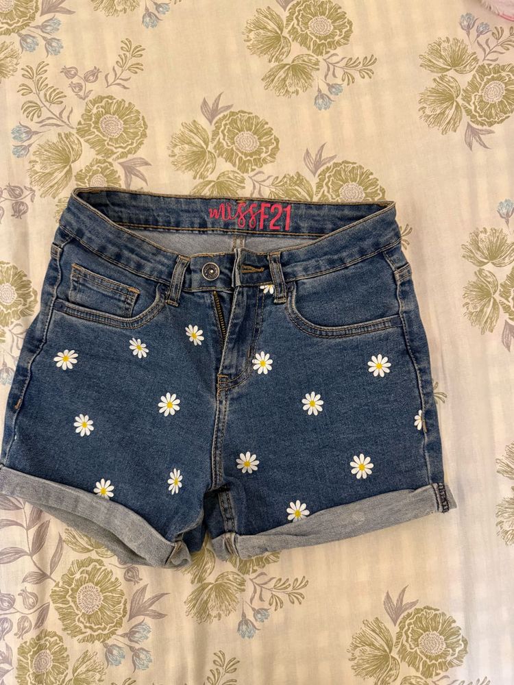 Daisy Denim Shorts