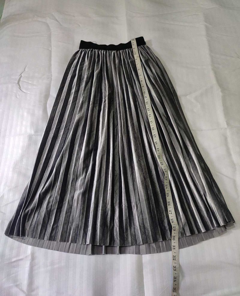 Pleated Midi Velvet Skirt W-28-36