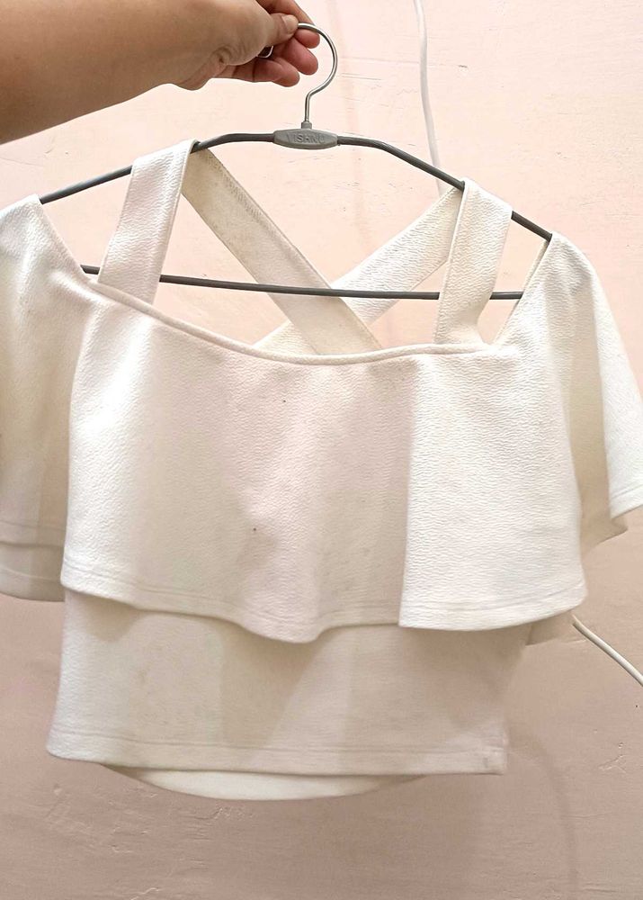 White 🤍 Beautiful Criss Cross Top Sexy Back