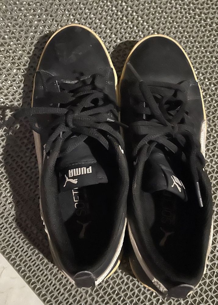 Puma Sneakers