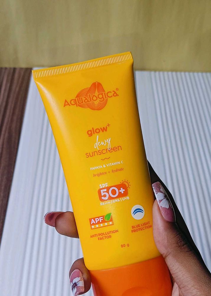 Aqualogica Glow+ Dewy Sunscreen