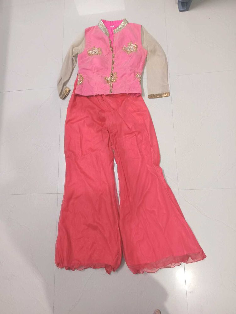 fashionable ethnic set