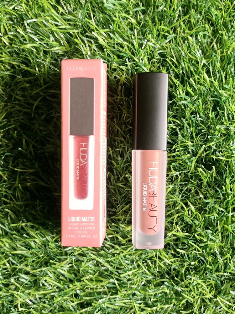 Huda Beauty Liquid Matte Lipstick