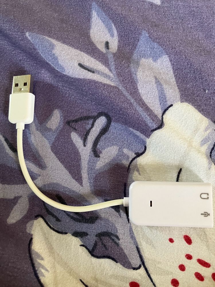 USB to Earphone Jack Converter