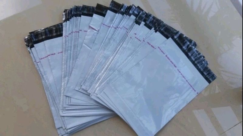 Packing Bags And Shipping Labels