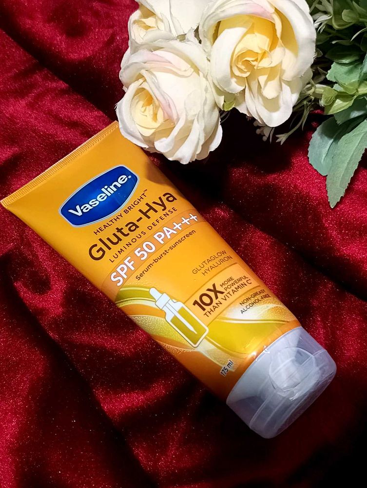 Gluta Hya Antioxidant SPF 50 PA+++ Sunscreen(175ml