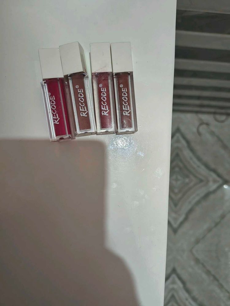 RECODE Lipstick Set pack of 4 all are new full