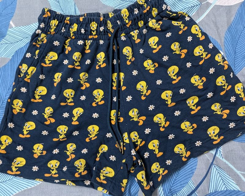 Women Shorts♥️♥️♥️