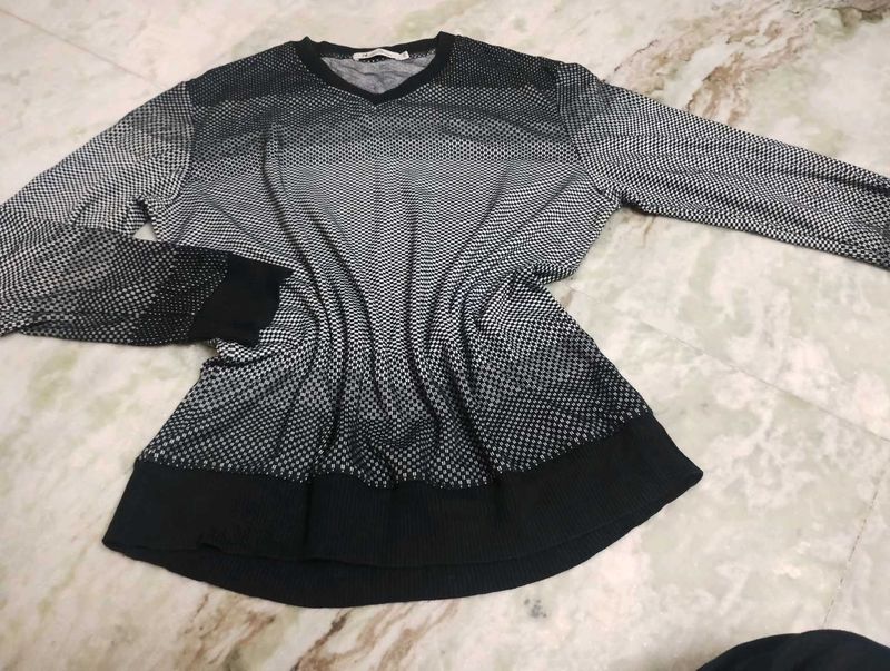 Patterned Long Sleeve Tee