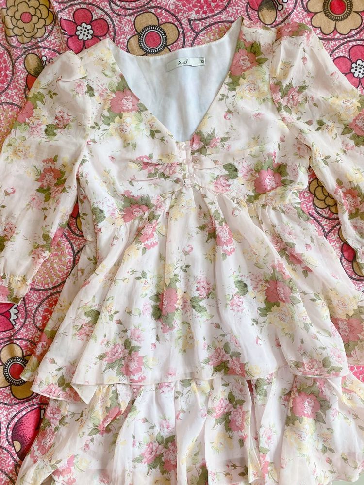 Cute Pinteresty floral dress
