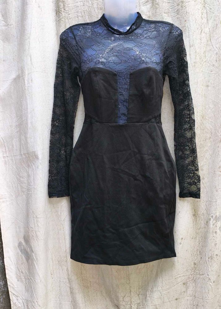 3738. Black Lace Mini Dress