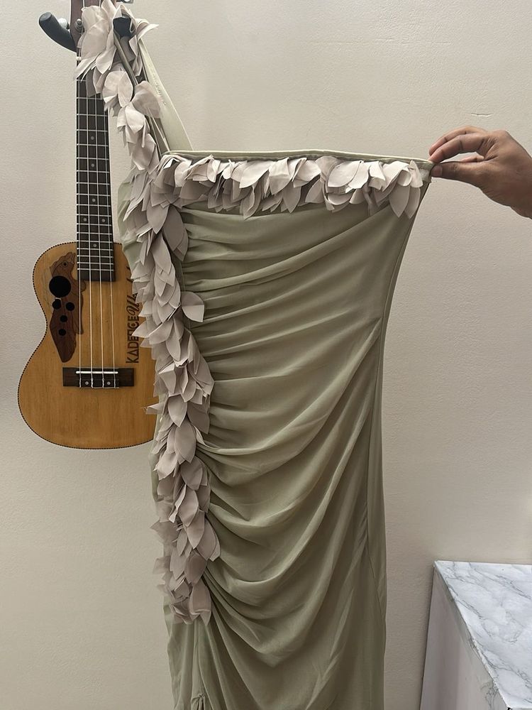 Elegant One-Shoulder Dress