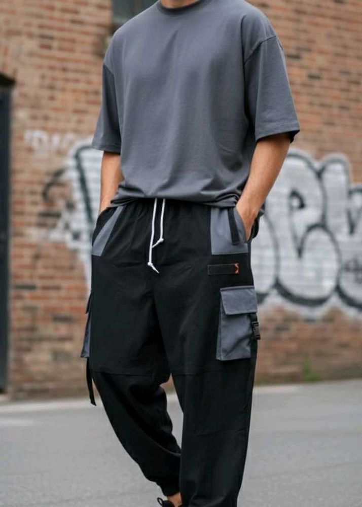 Flash Sale At Cargo Style Black Pants 50% Off