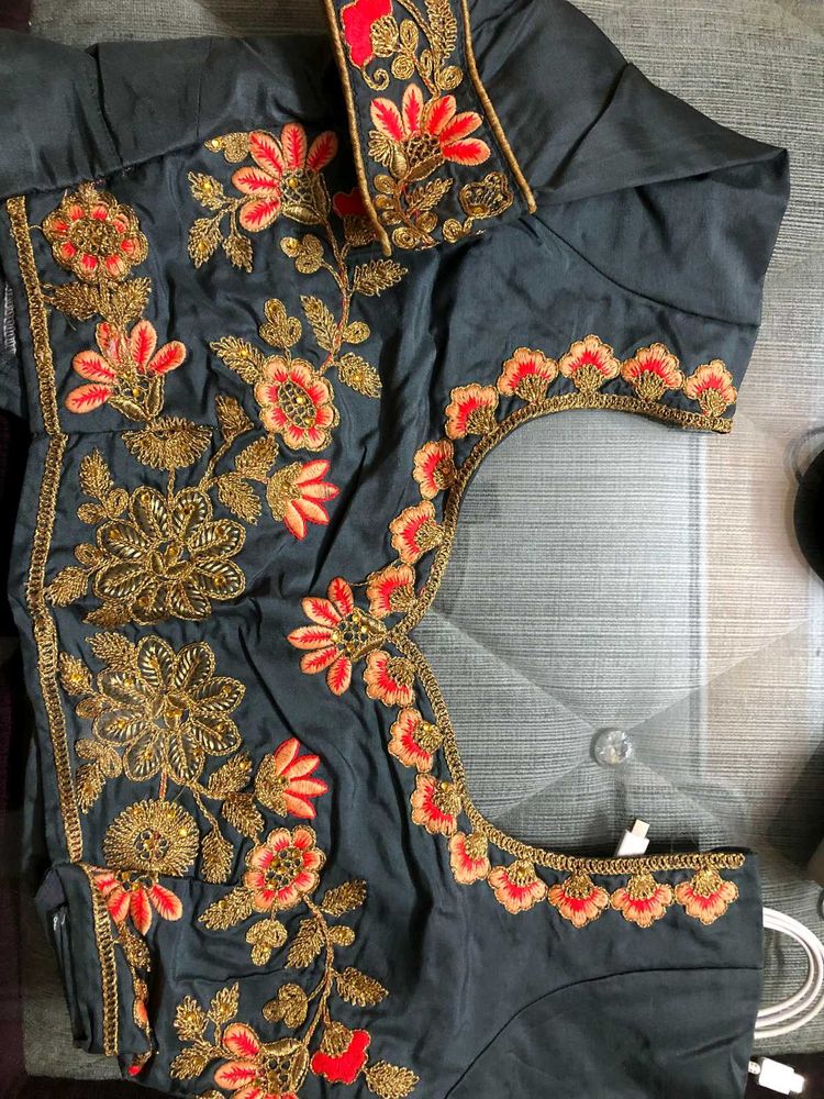 Mom&#39;s Beautiful Zari Work Lehenga Choli