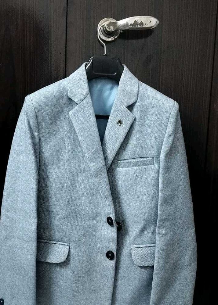 8to 10 year boy Light Blue Blazer