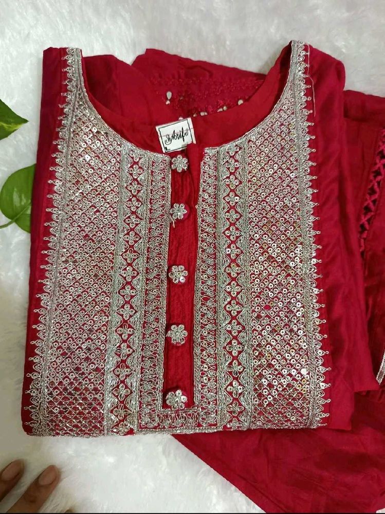 unused kurta set
