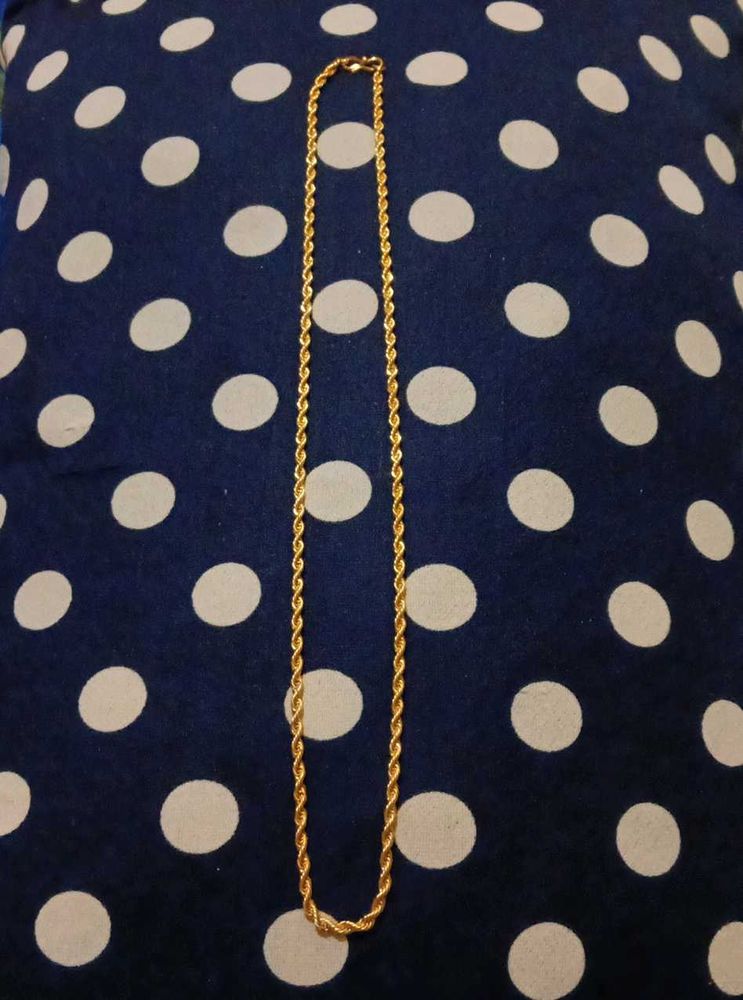 Elegant Gold Chain Necklace