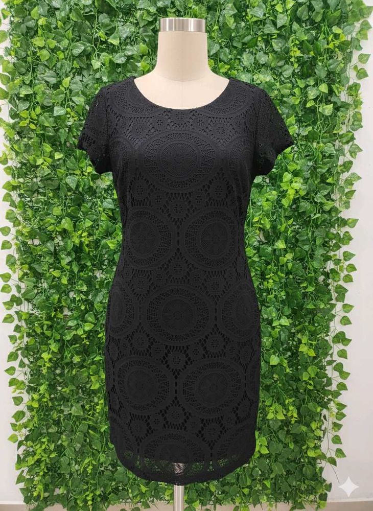 Black Lace Bodycon Dress